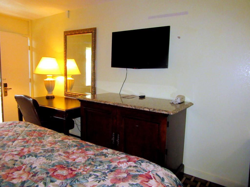 Budget Host Inn Арлінгтон Екстер'єр фото