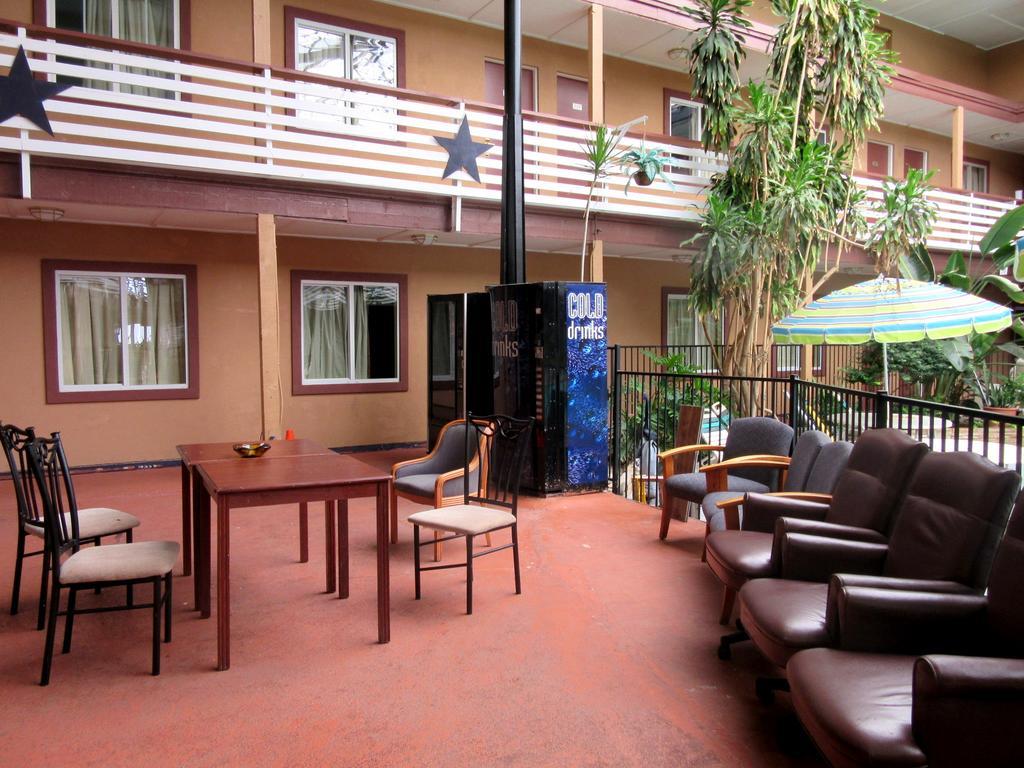 Budget Host Inn Арлінгтон Екстер'єр фото